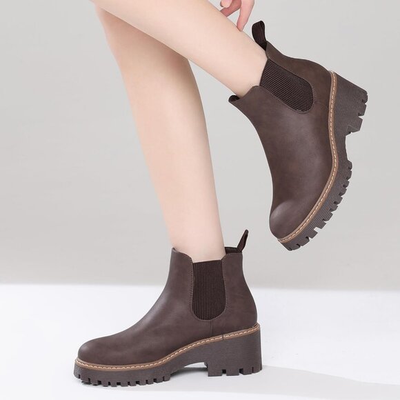 Womens Brown Faux Leather Low Wedge Heel Slip On Chunky Platform Ankle Boots - Picture 6 of 7